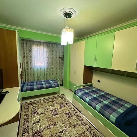 Spacious 아파트 *