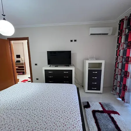 Spacious 아파트